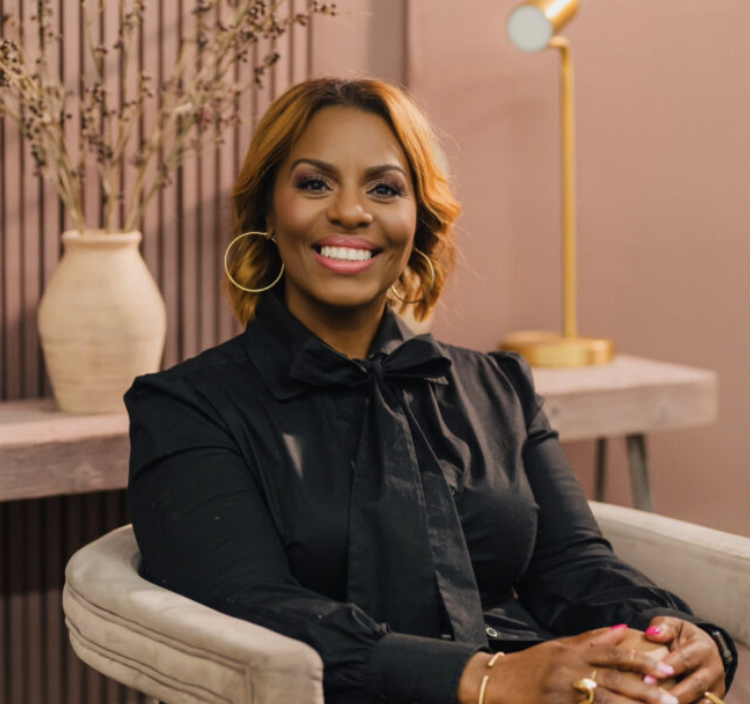 Dr. Ronda Flynn: A Trailblazer in Creative Brand Marketing and Resilient Entrepreneurship